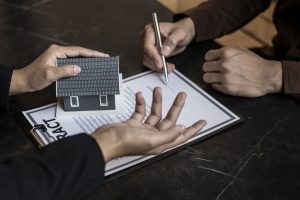 Földvásárlás és földhaszonbérlet